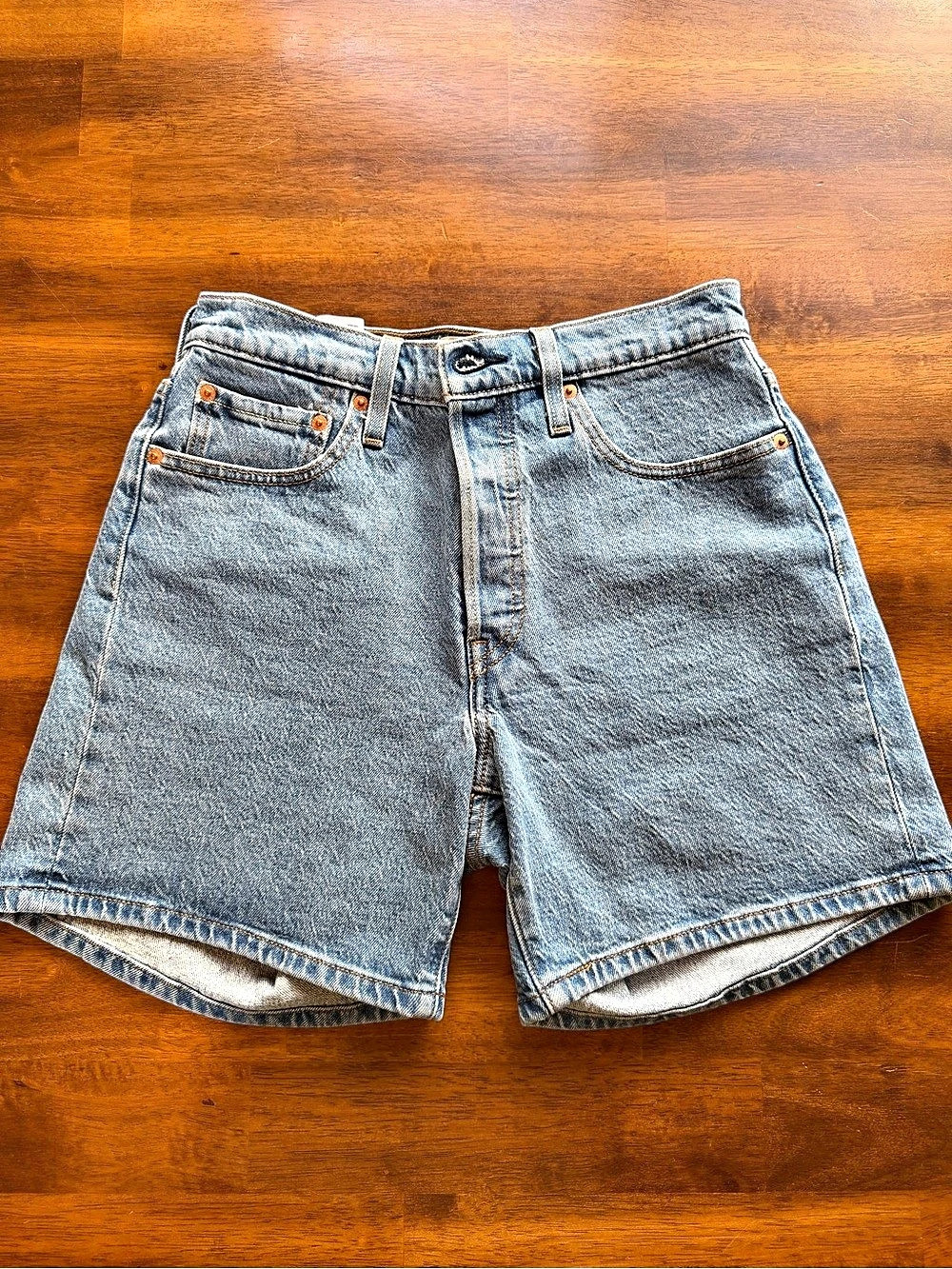 Levi's 505 Women’s Dad Denim Jean Shorts Waist 28